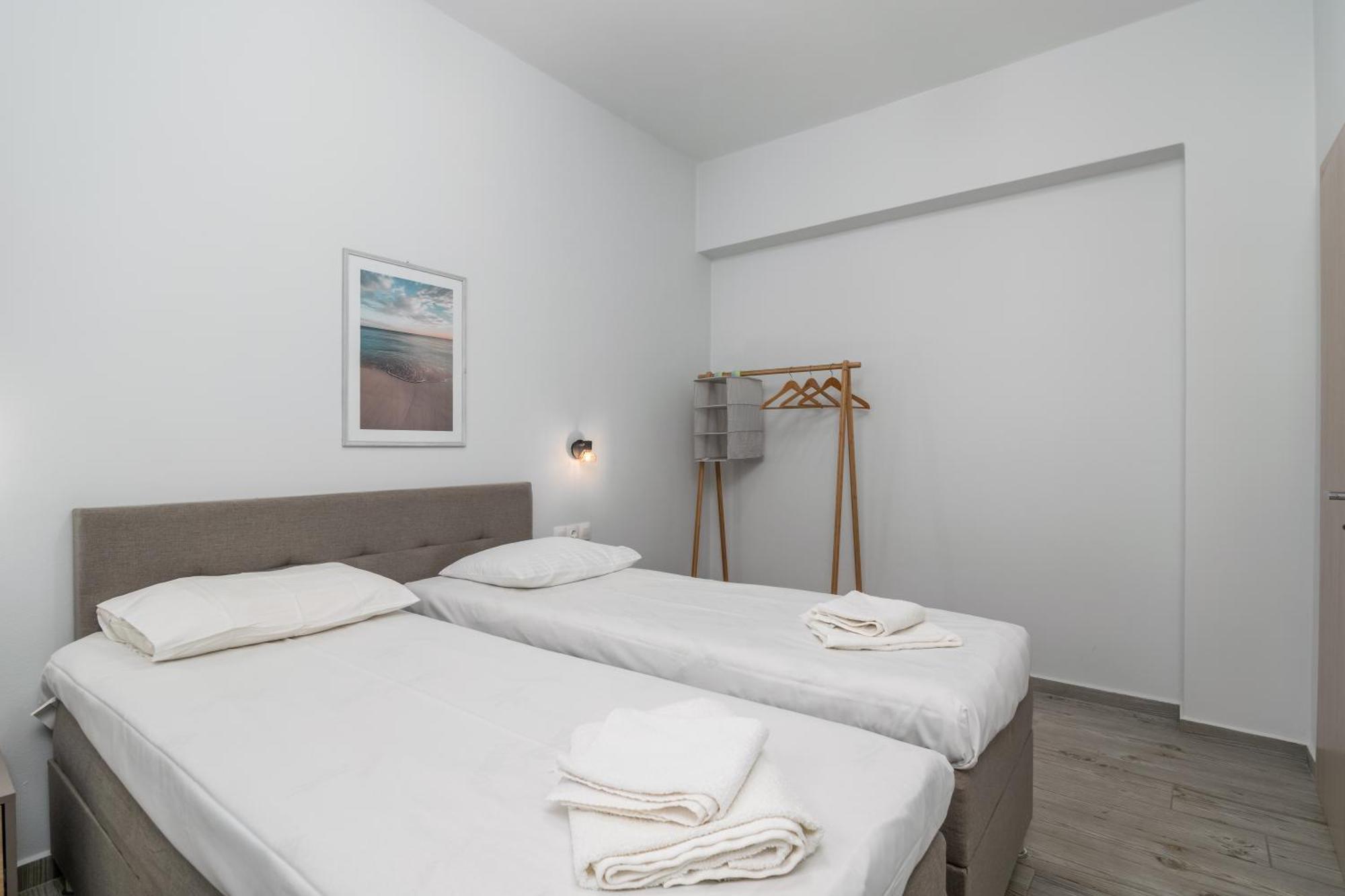 Balliu Apartment Triovasálos Esterno foto